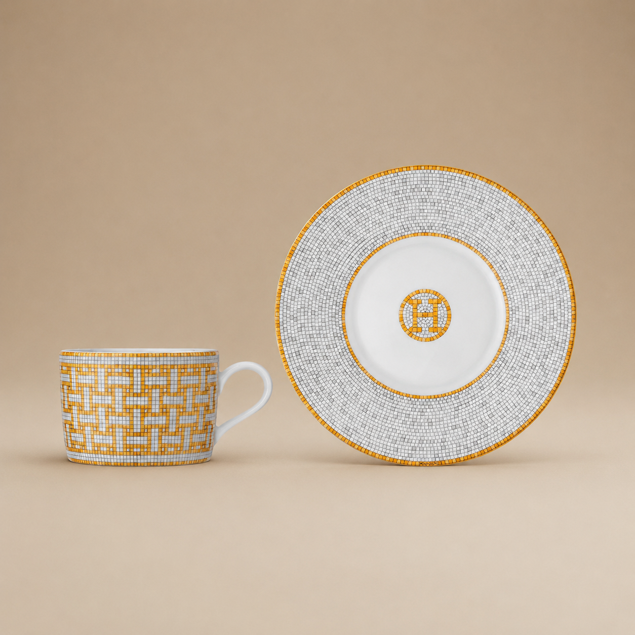 TAZA PARA TÉ CON PLATILLO MOSAIQUE AU 24 HERMÈS