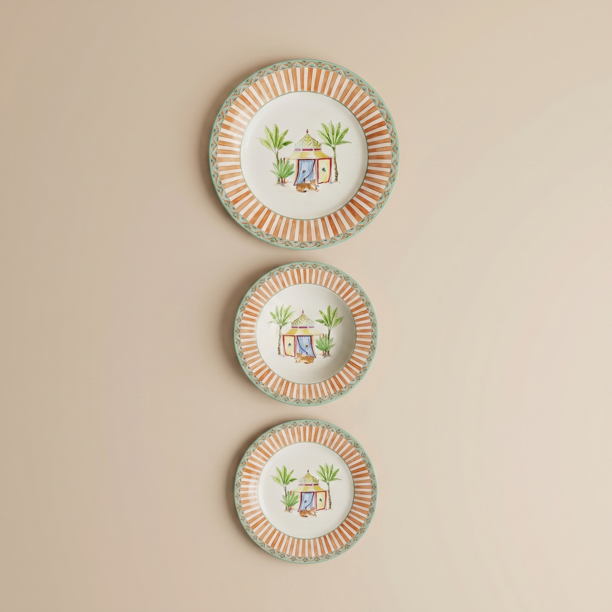 LISA CORTI – PORCELAIN PLATERS – SARISKA ORANGE