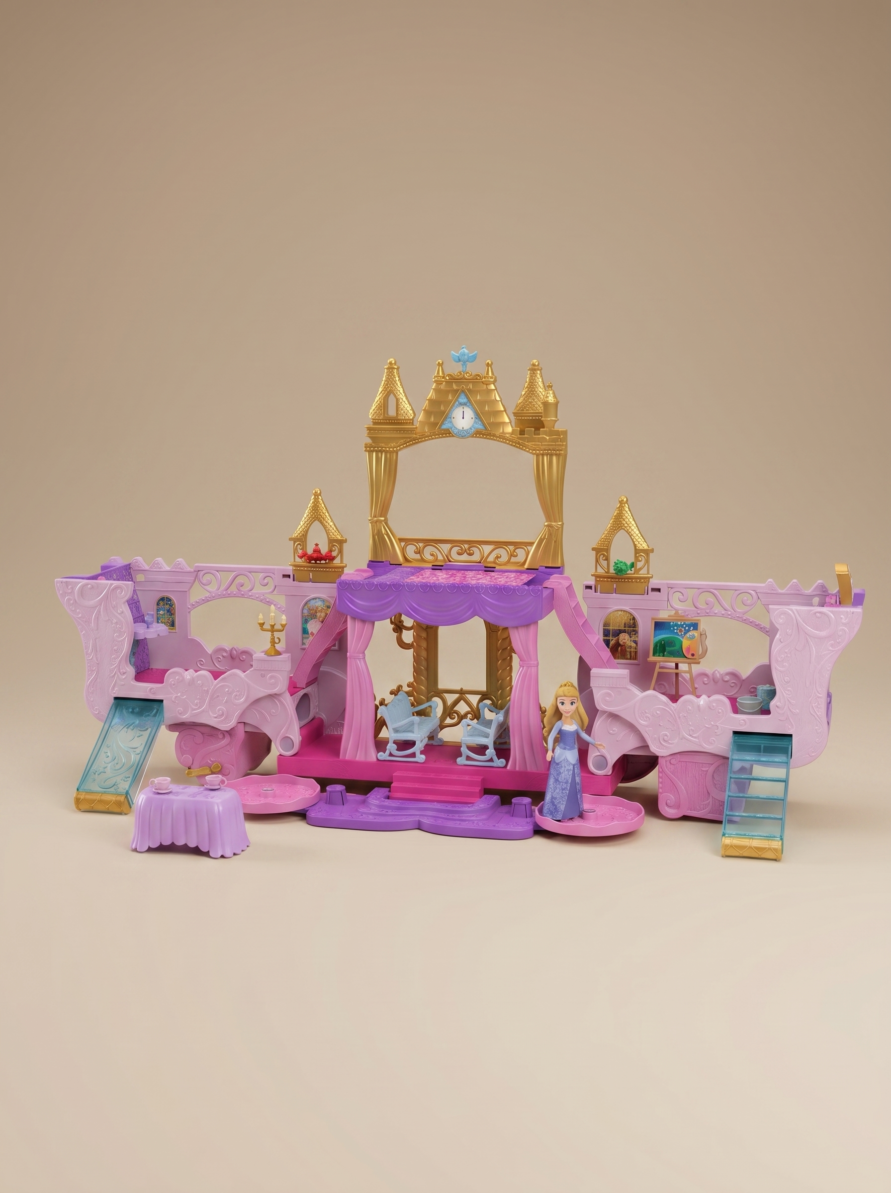 DISNEY PRINCESS CARRIAGE TO CASTLE 2-IN-1 PLAYSET