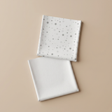 PACK DE 2 SÁBANAS BAJERAS CUNA - ESTRELLAS GRIS/GRIS & BLANCA