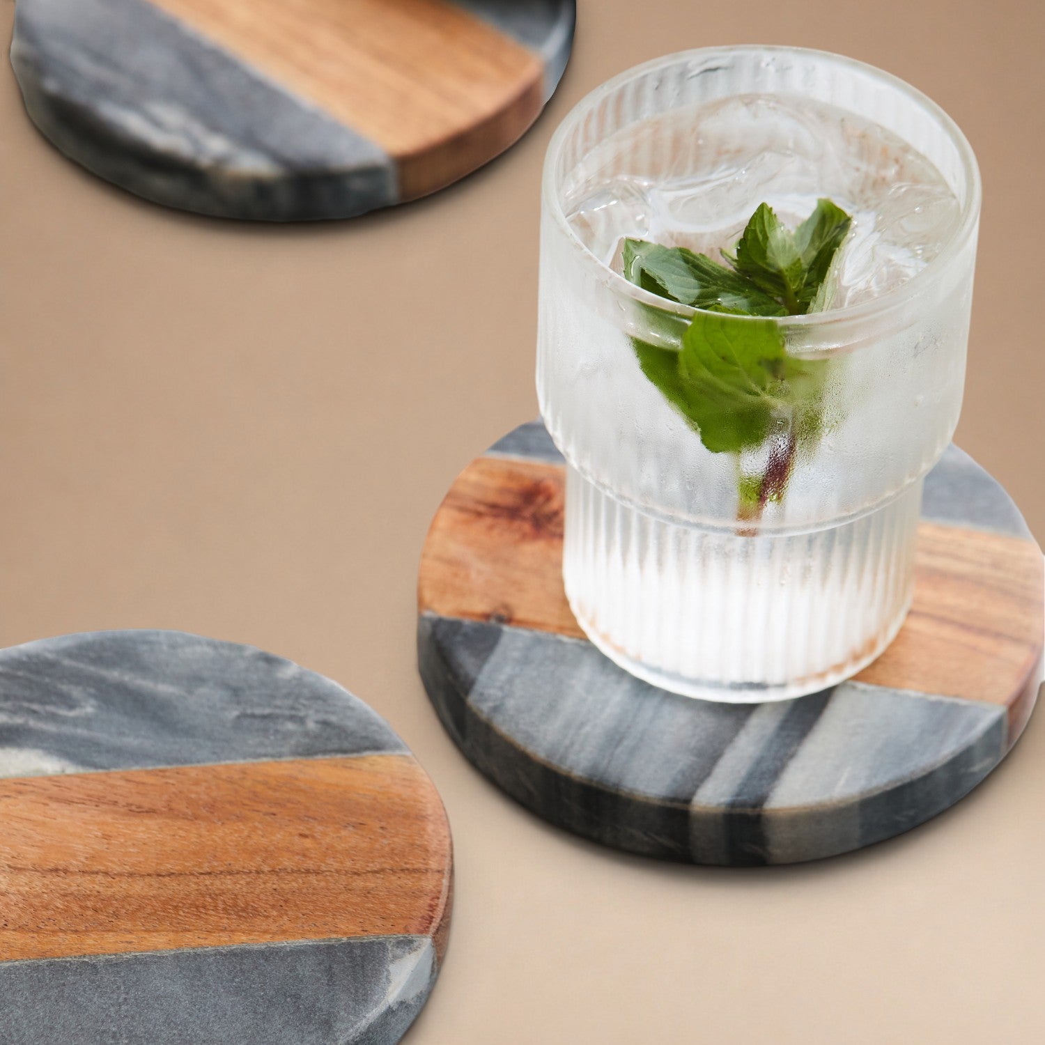 Set 04 Posavasos de Mármol Negro con Madera