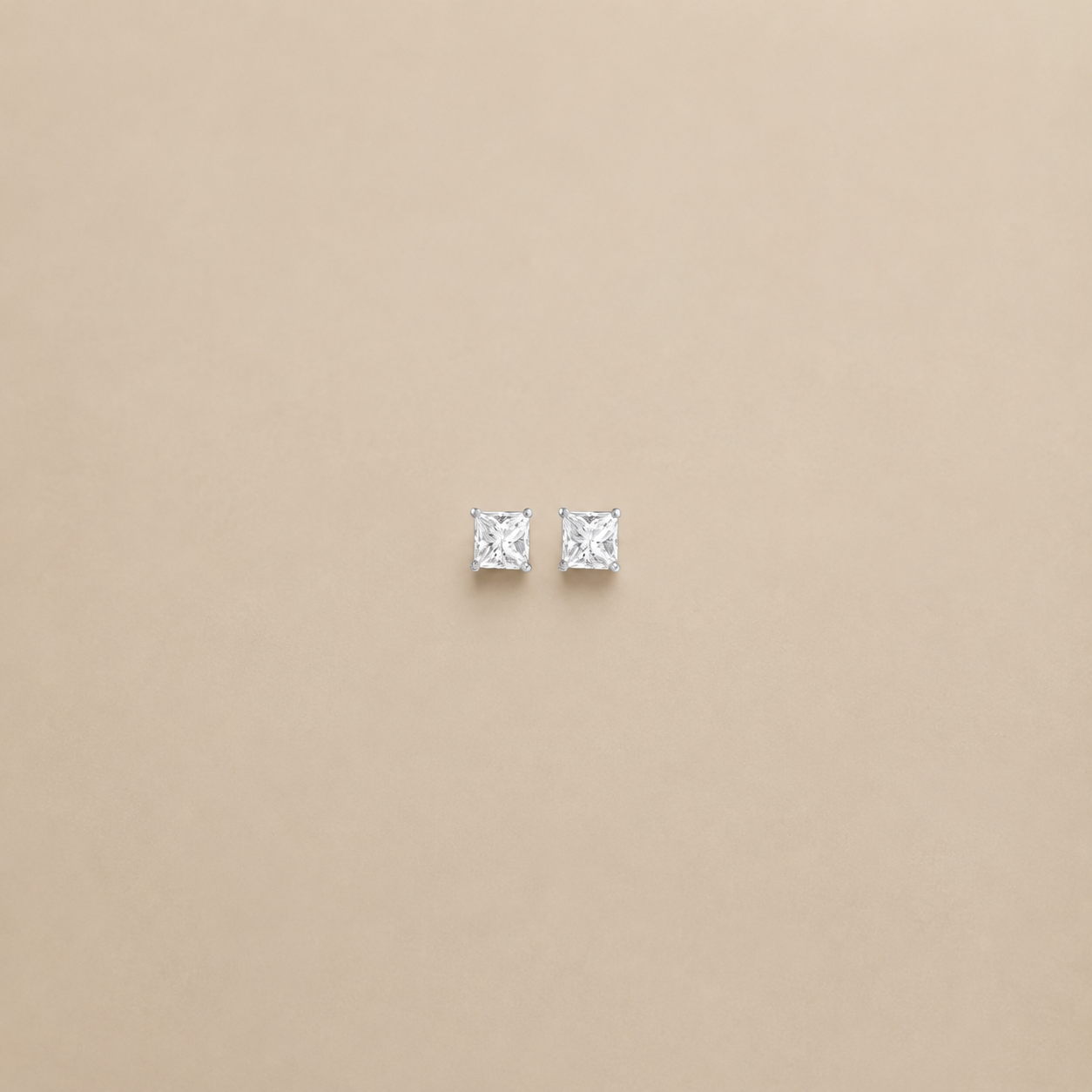 aretes-punto-de-luz-dos-oros-1.png