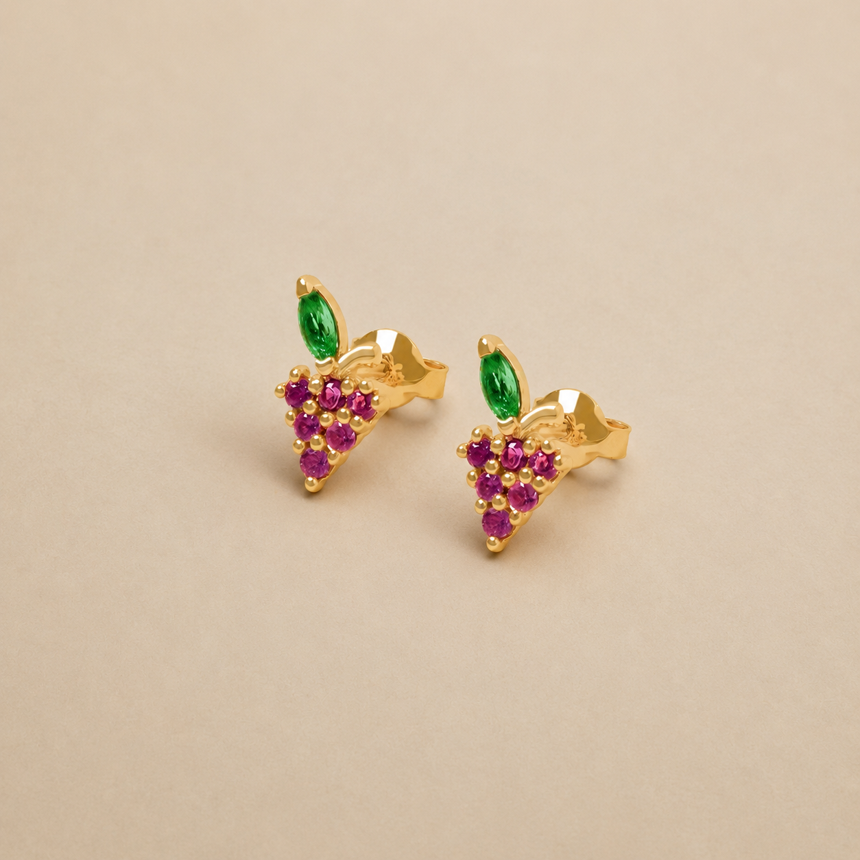 aretes-uvita-2.png