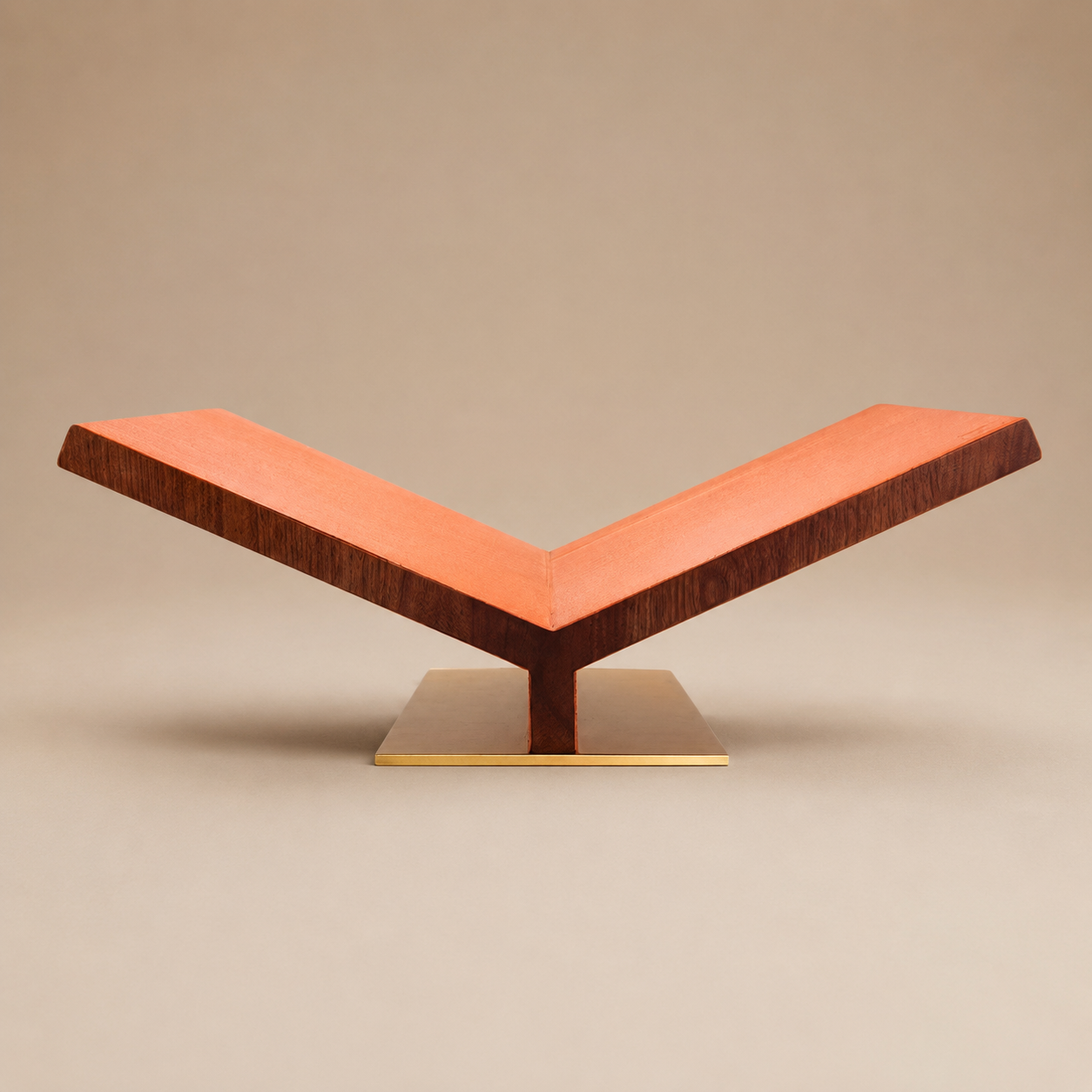 Collector Ultimate Bookstand XL Camel Pebbled Leather