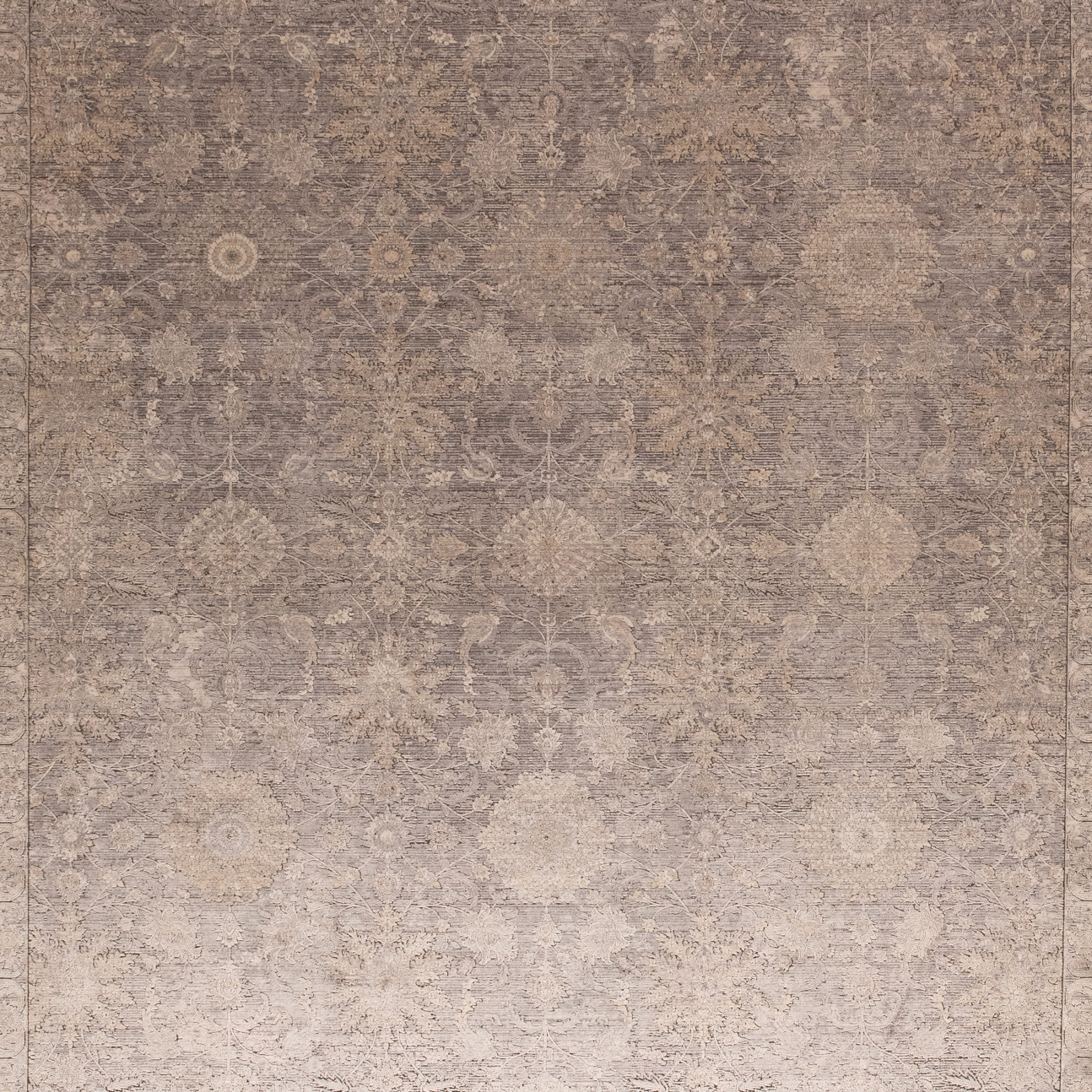 sarrant-flores-gris-1.png